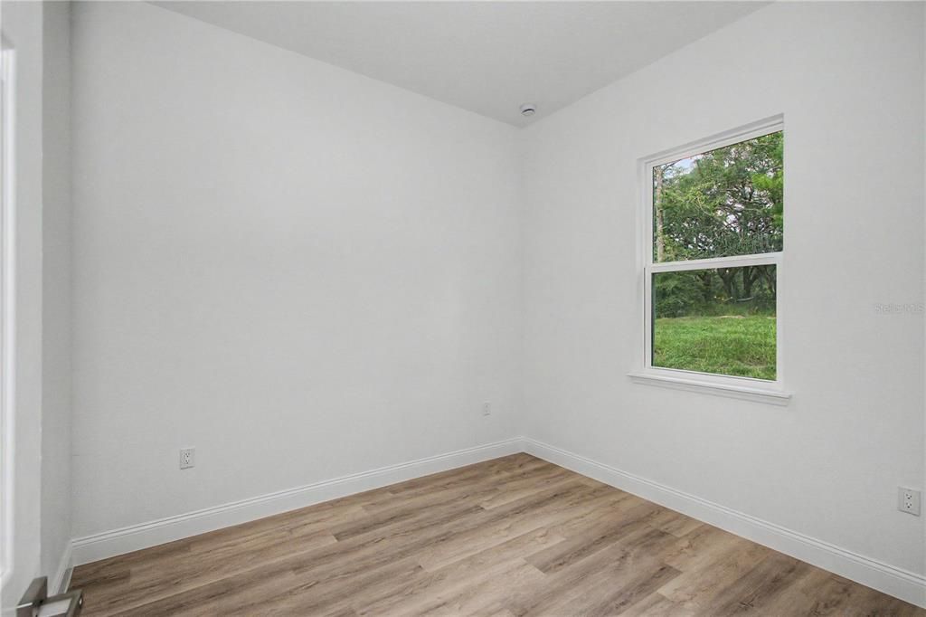 For Sale: $304,900 (4 beds, 2 baths, 1859 Square Feet)