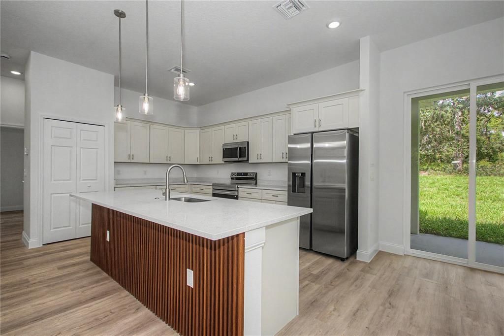 For Sale: $304,900 (4 beds, 2 baths, 1859 Square Feet)