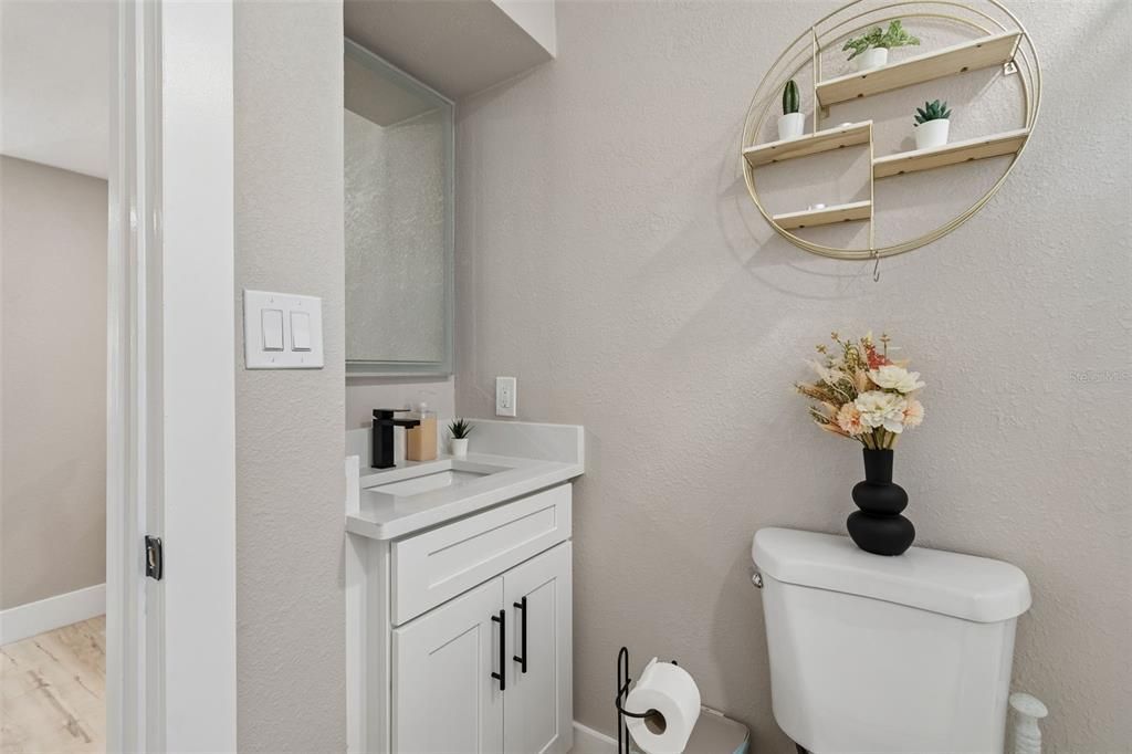 For Rent: $3,995 (4 beds, 2 baths, 1339 Square Feet)