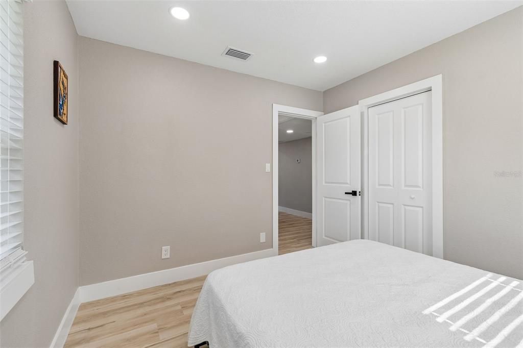 For Rent: $3,995 (4 beds, 2 baths, 1339 Square Feet)