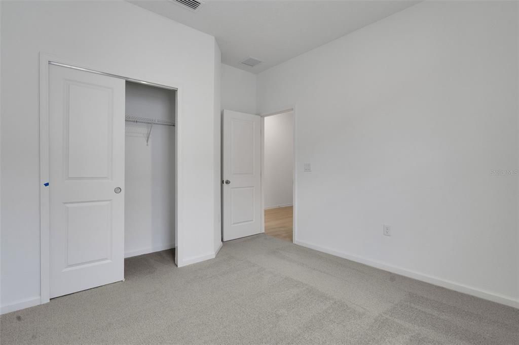 En Venta: $324,990 (4 camas, 2 baños, 1938 Pies cuadrados)
