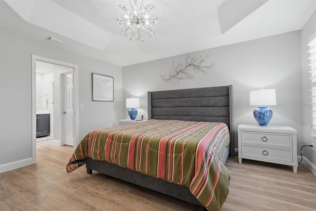 Active With Contract: $545,000 (3 beds, 2 baths, 1572 Square Feet)