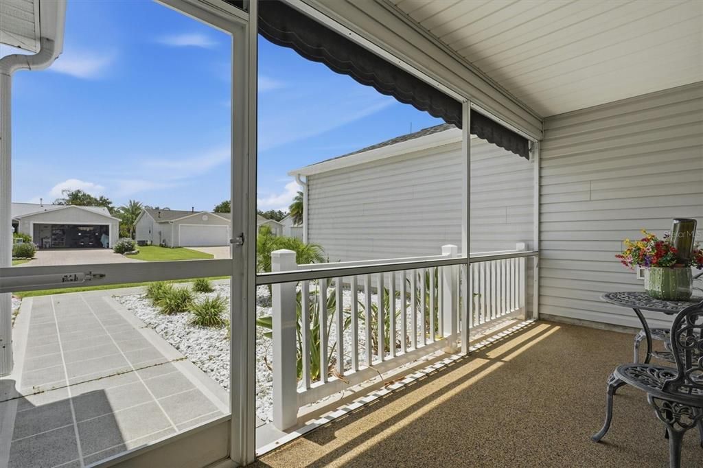 Active With Contract: $545,000 (3 beds, 2 baths, 1572 Square Feet)