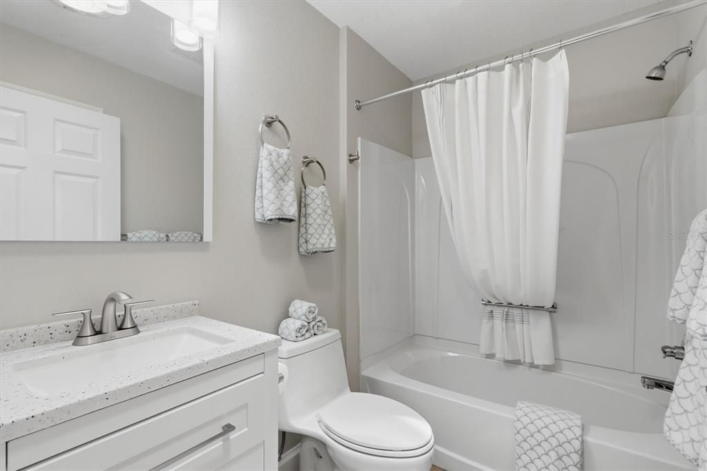 Active With Contract: $545,000 (3 beds, 2 baths, 1572 Square Feet)