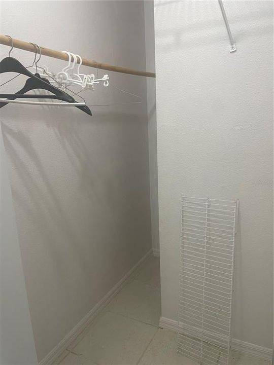 For Rent: $2,300 (3 beds, 2 baths, 1077 Square Feet)