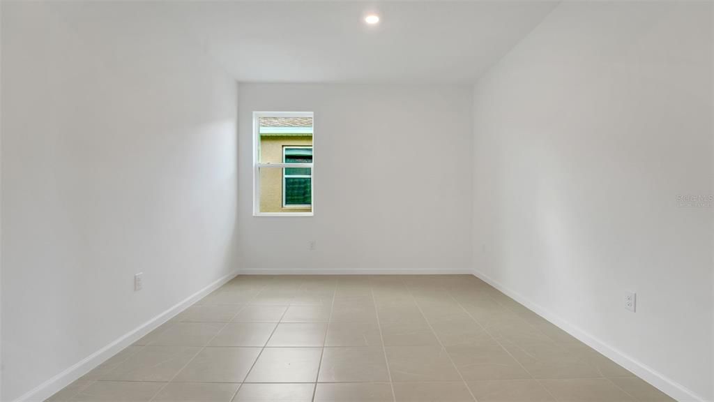 En Venta: $359,990 (4 camas, 3 baños, 2110 Pies cuadrados)