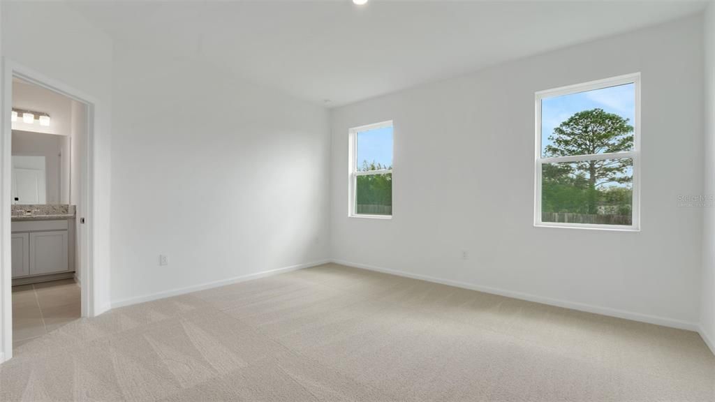 En Venta: $359,990 (4 camas, 3 baños, 2110 Pies cuadrados)