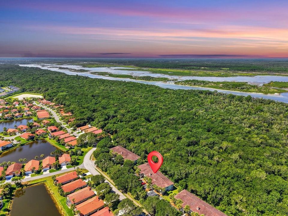 На продажу: $269,900 (2 спален, 2 ванн, 1113 Квадратных фут)