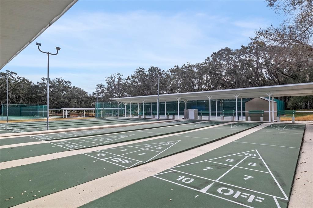 For Sale: $309,900 (3 beds, 2 baths, 1945 Square Feet)