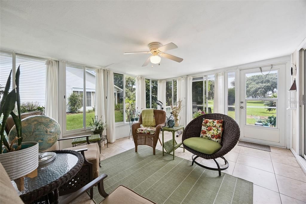 For Sale: $254,900 (2 beds, 2 baths, 1548 Square Feet)