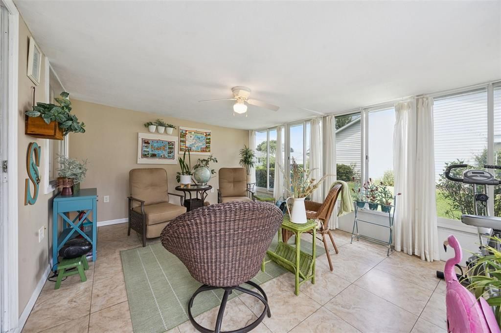For Sale: $254,900 (2 beds, 2 baths, 1548 Square Feet)