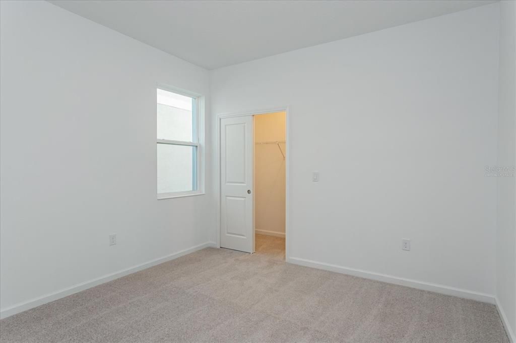На продажу: $369,990 (4 спален, 3 ванн, 2531 Квадратных фут)