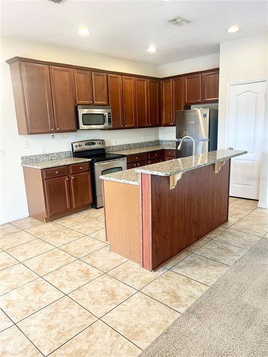 For Sale: $379,900 (3 beds, 2 baths, 1596 Square Feet)