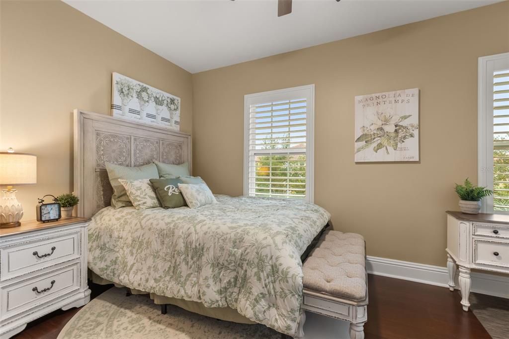 For Sale: $545,000 (4 beds, 3 baths, 2499 Square Feet)