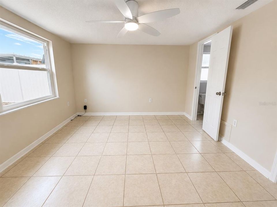 En Venta: $275,900 (3 camas, 2 baños, 1442 Pies cuadrados)