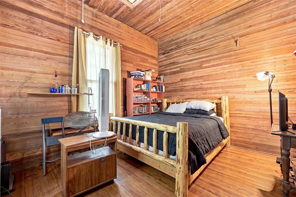 For Sale: $260,000 (3 beds, 1 baths, 1416 Square Feet)