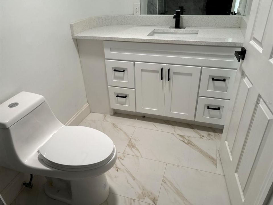 For Sale: $300,000 (2 beds, 2 baths, 1500 Square Feet)