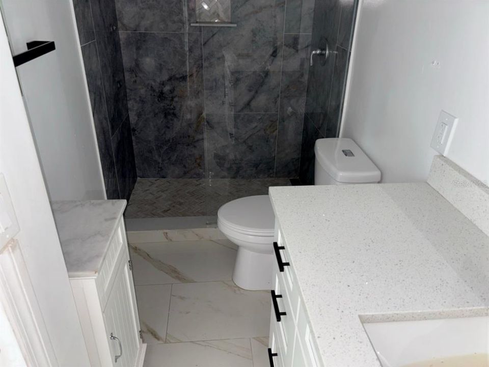 For Sale: $300,000 (2 beds, 2 baths, 1500 Square Feet)