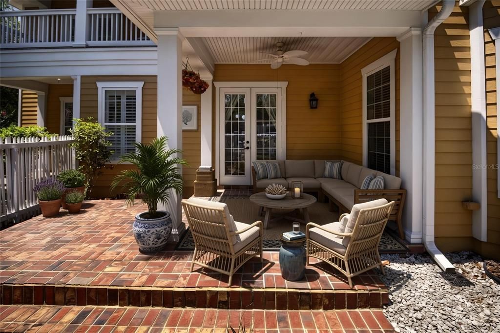 For Sale: $679,000 (4 beds, 3 baths, 2592 Square Feet)