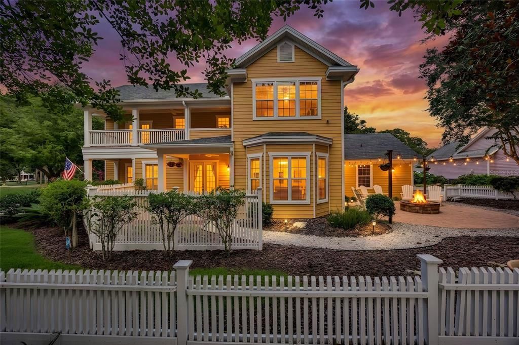 For Sale: $679,000 (4 beds, 3 baths, 2592 Square Feet)
