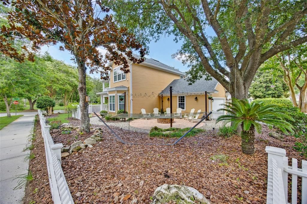 For Sale: $679,000 (4 beds, 3 baths, 2592 Square Feet)