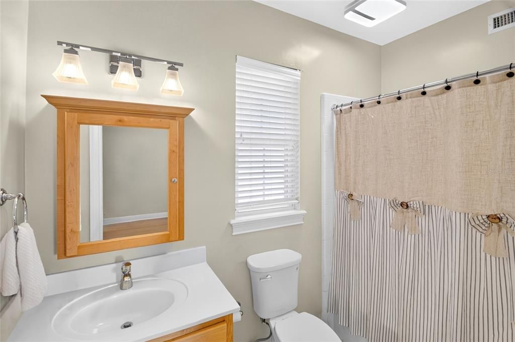 For Sale: $679,000 (4 beds, 3 baths, 2592 Square Feet)