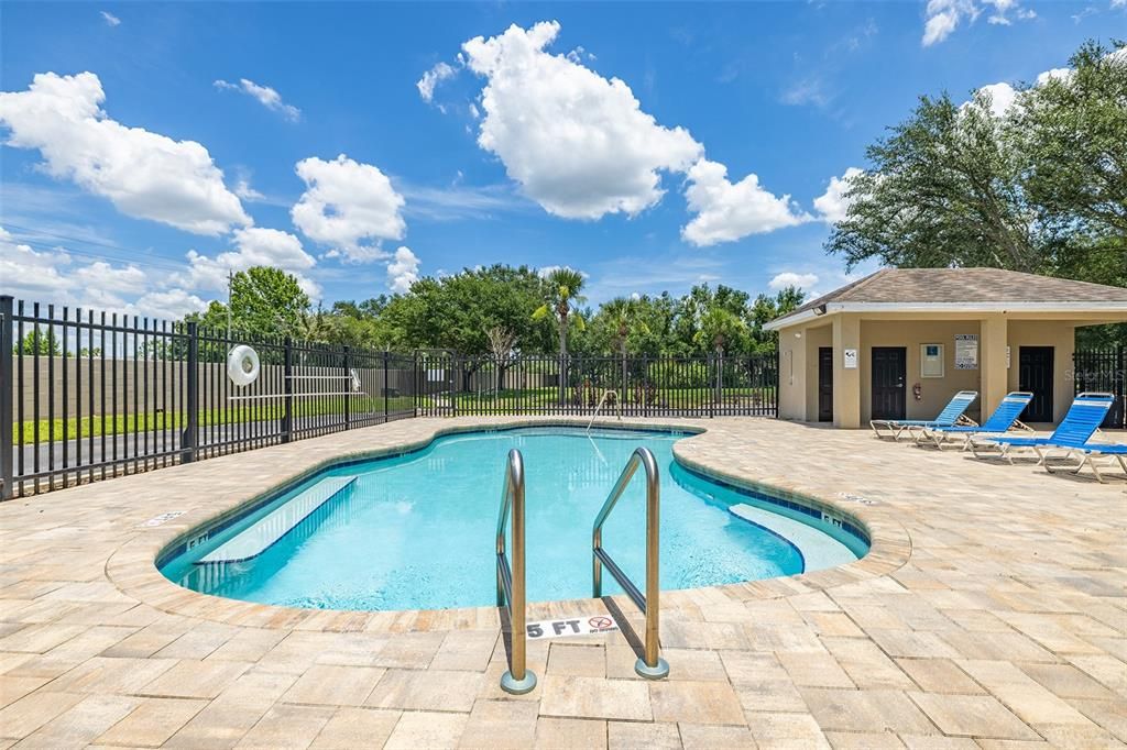 For Sale: $299,000 (3 beds, 2 baths, 1232 Square Feet)