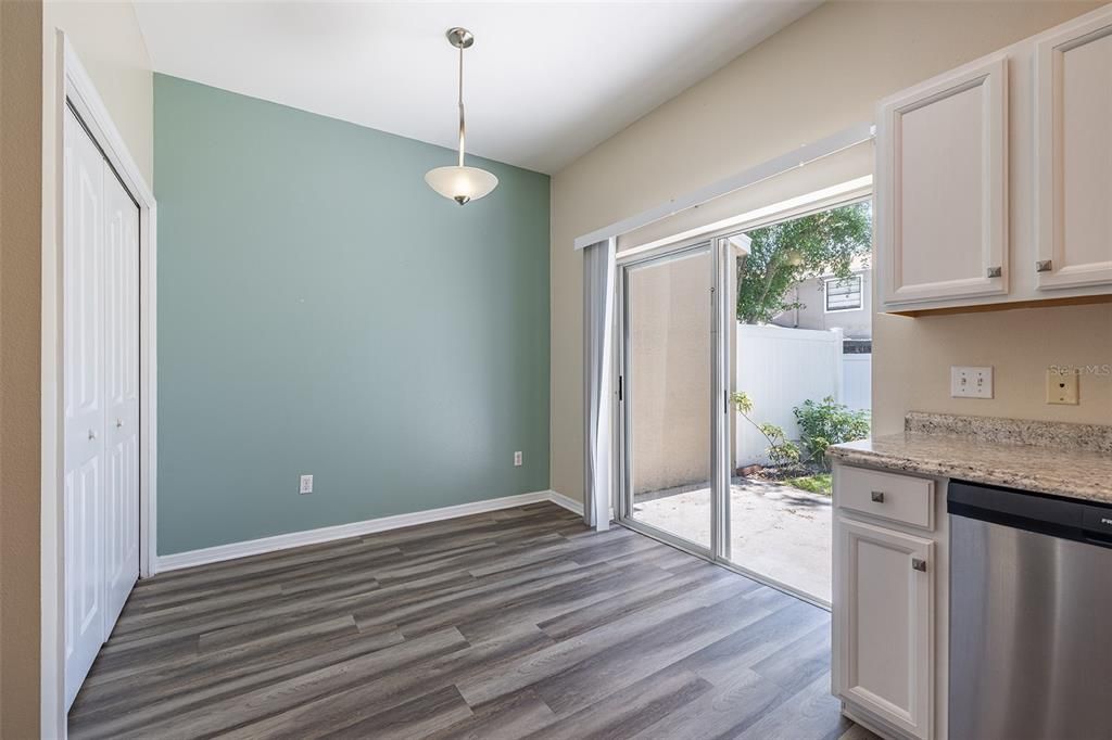 For Sale: $299,000 (3 beds, 2 baths, 1232 Square Feet)