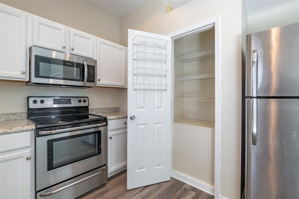 For Sale: $299,000 (3 beds, 2 baths, 1232 Square Feet)
