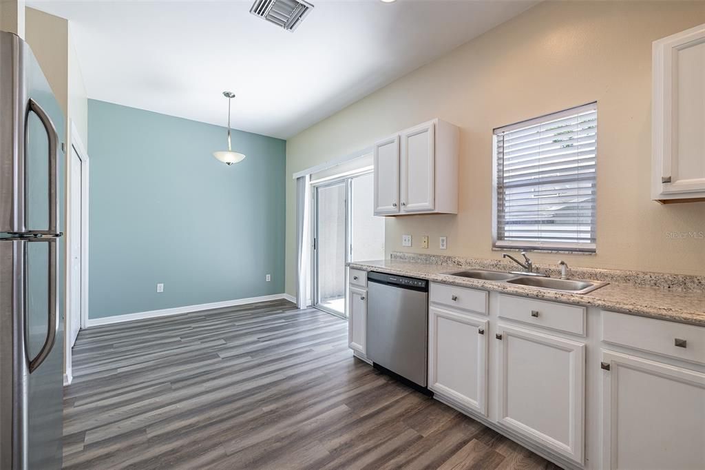 For Sale: $299,000 (3 beds, 2 baths, 1232 Square Feet)