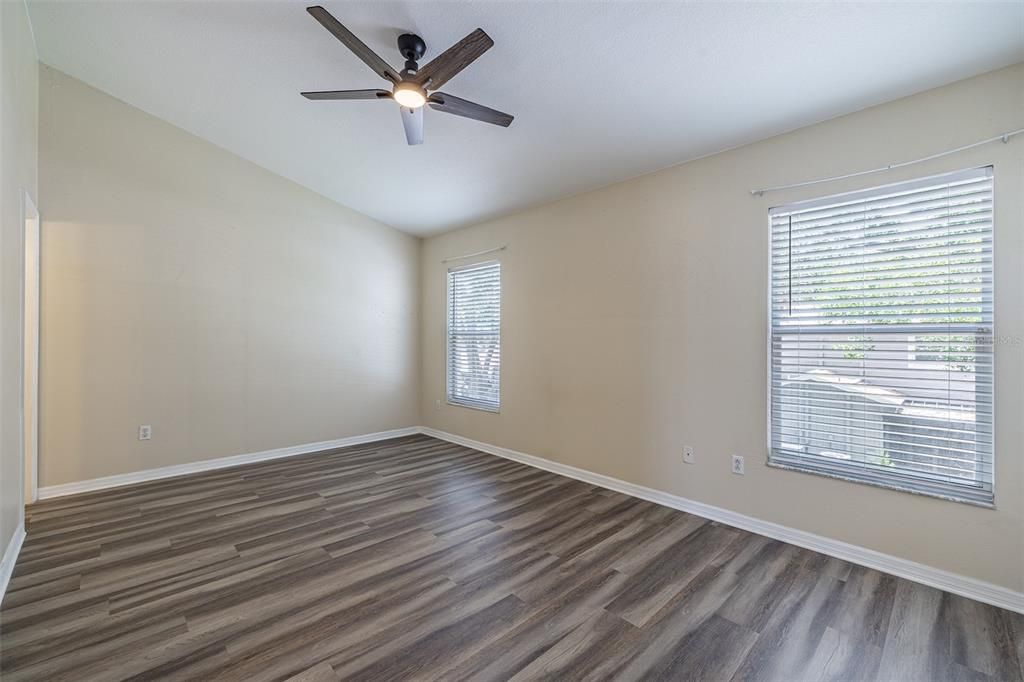 For Sale: $299,000 (3 beds, 2 baths, 1232 Square Feet)
