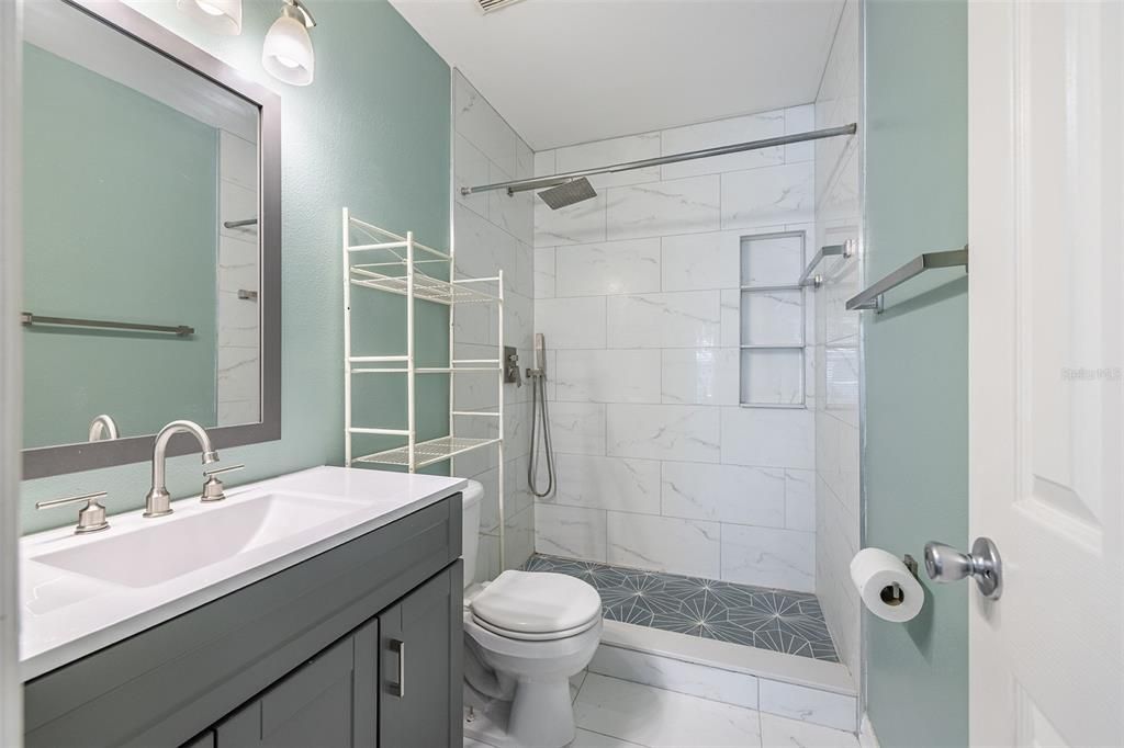 For Sale: $299,000 (3 beds, 2 baths, 1232 Square Feet)