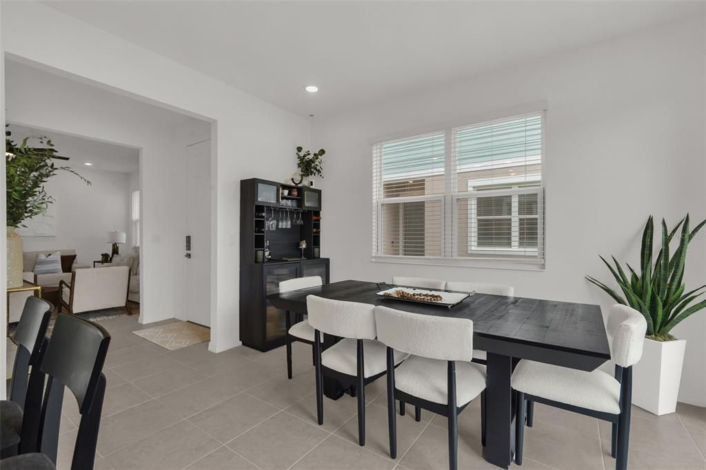 En Venta: $375,000 (3 camas, 2 baños, 1704 Pies cuadrados)