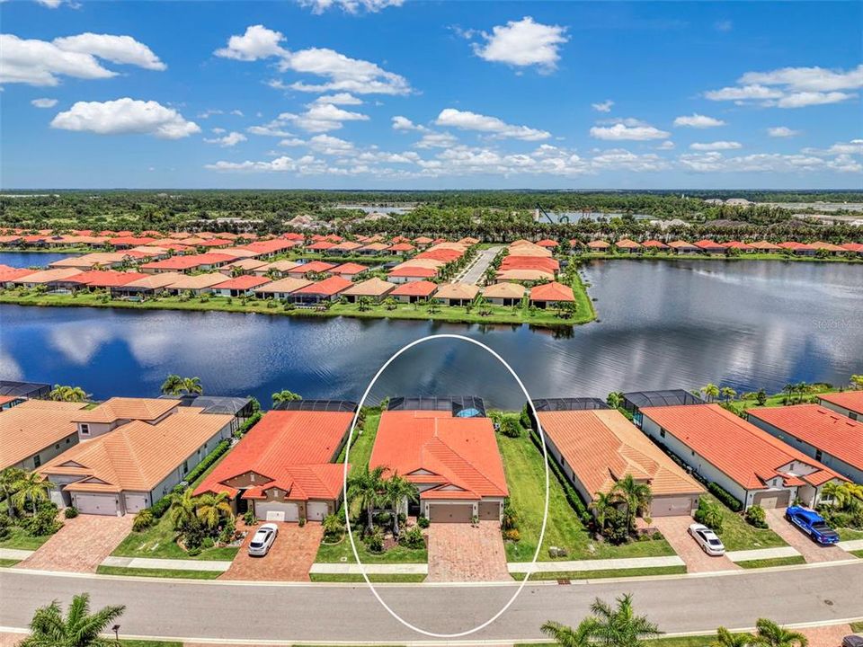 For Sale: $968,400 (3 beds, 3 baths, 2611 Square Feet)