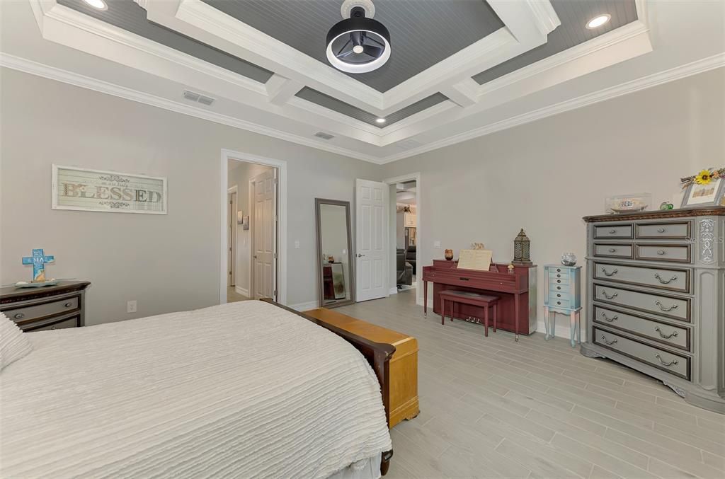 For Sale: $968,400 (3 beds, 3 baths, 2611 Square Feet)