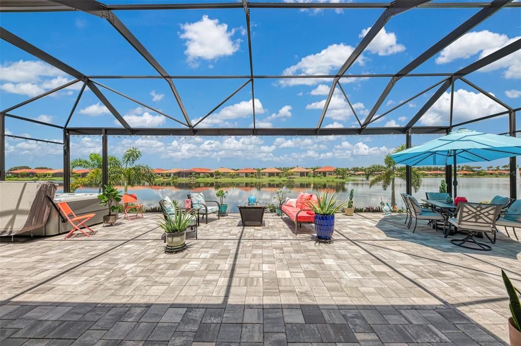 For Sale: $968,400 (3 beds, 3 baths, 2611 Square Feet)