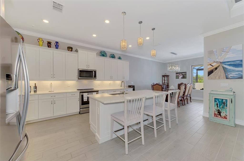For Sale: $968,400 (3 beds, 3 baths, 2611 Square Feet)