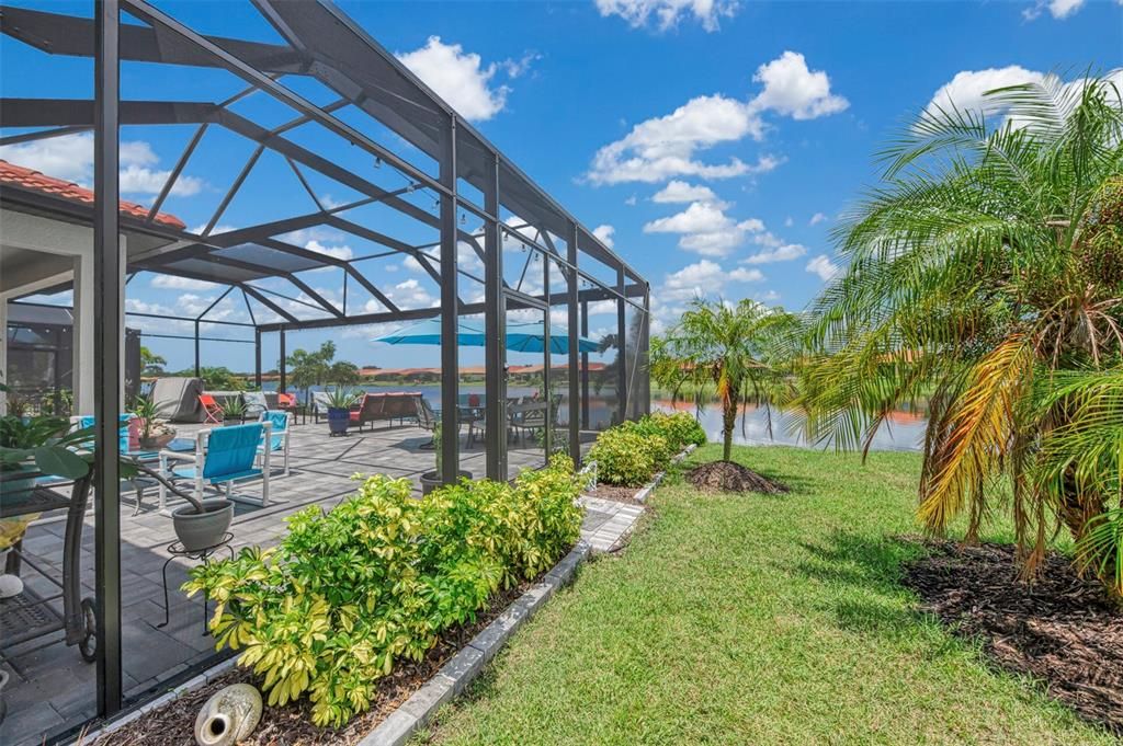 For Sale: $968,400 (3 beds, 3 baths, 2611 Square Feet)