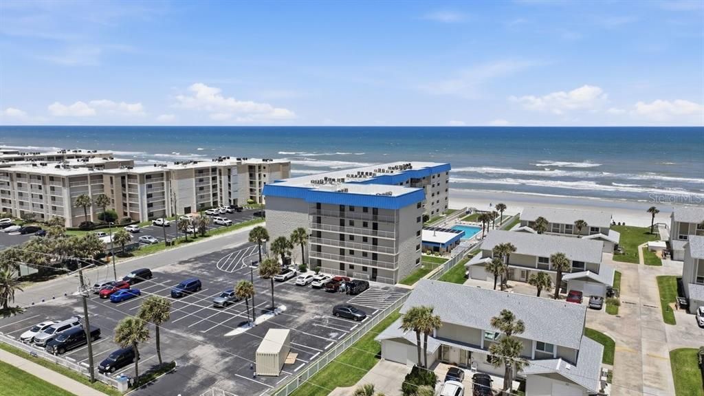 For Sale: $449,999 (2 beds, 2 baths, 1015 Square Feet)