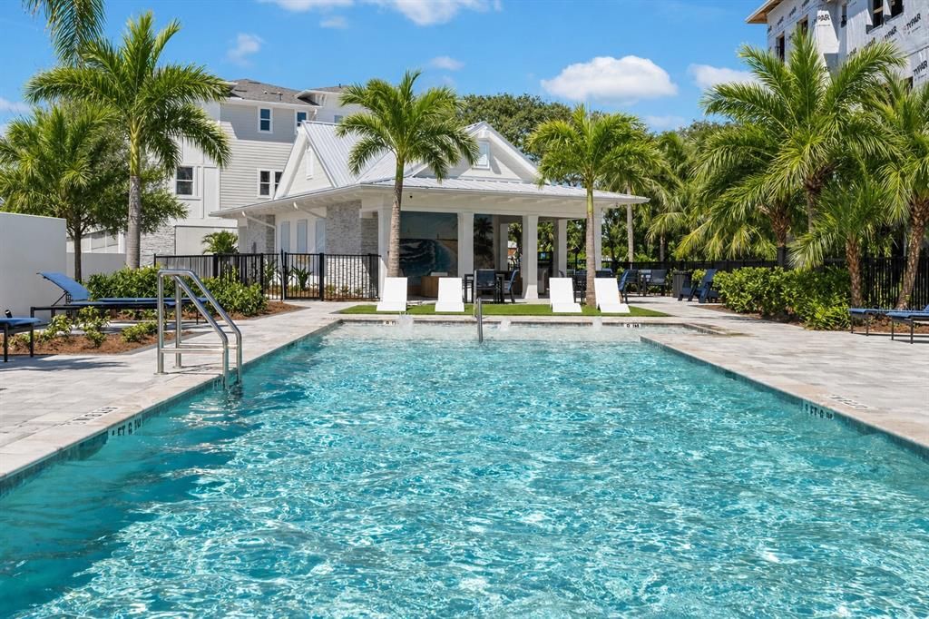 For Sale: $699,900 (3 beds, 3 baths, 2294 Square Feet)