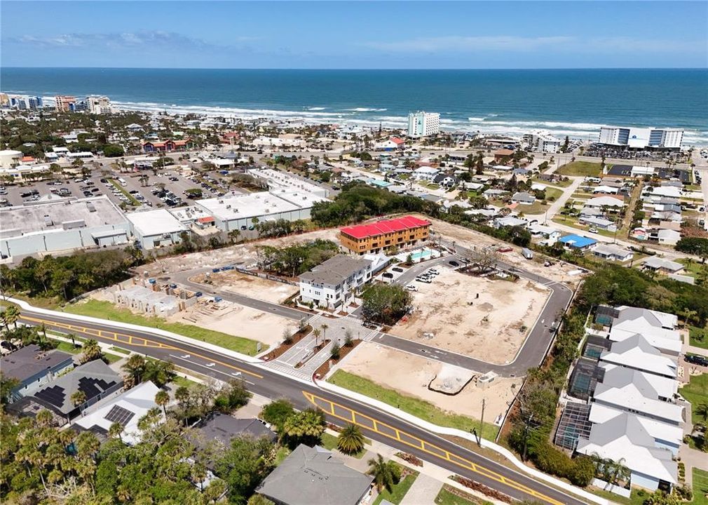 For Sale: $699,900 (3 beds, 3 baths, 2294 Square Feet)