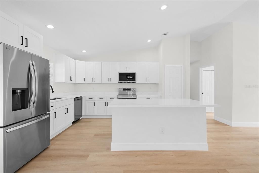 For Sale: $499,999 (4 beds, 2 baths, 1770 Square Feet)