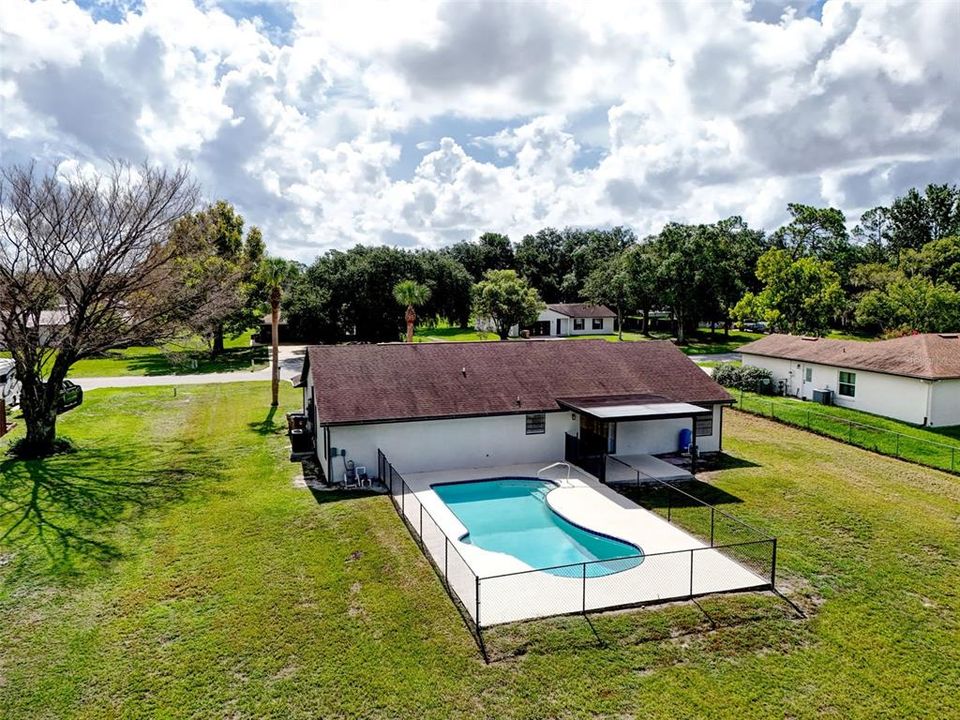 For Sale: $499,999 (4 beds, 2 baths, 1770 Square Feet)