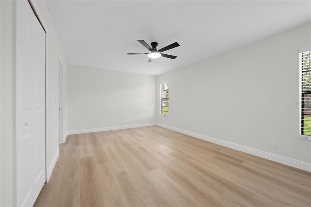 For Sale: $499,999 (4 beds, 2 baths, 1770 Square Feet)