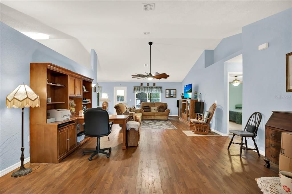 For Sale: $413,000 (4 beds, 2 baths, 2546 Square Feet)