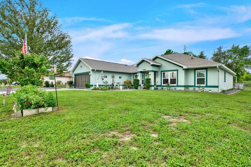 For Sale: $413,000 (4 beds, 2 baths, 2546 Square Feet)
