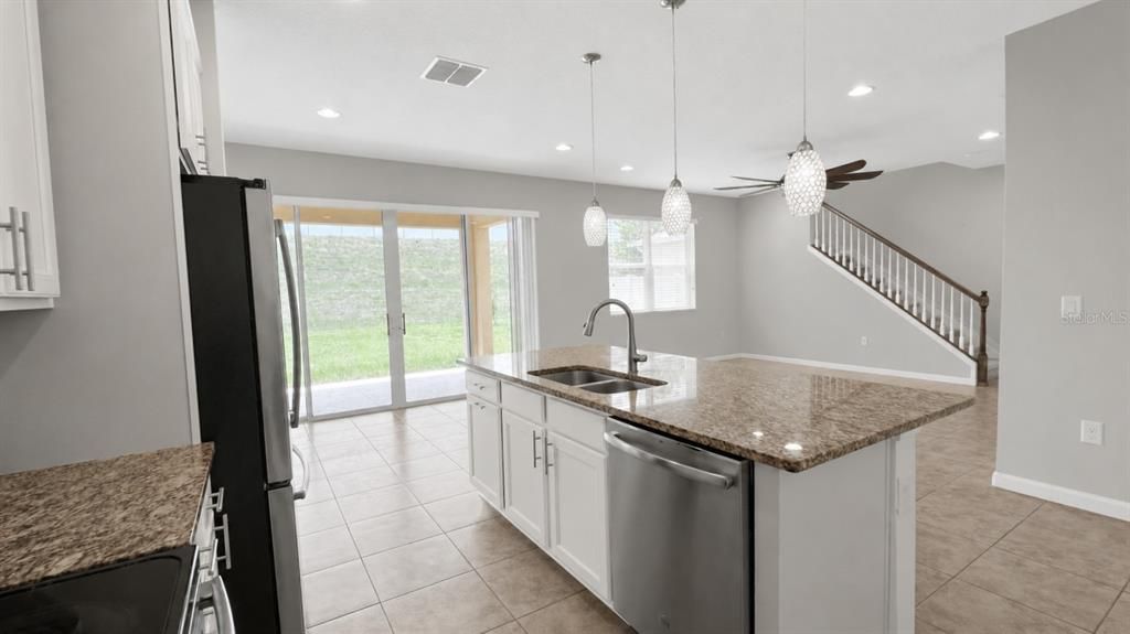 For Rent: $2,300 (4 beds, 2 baths, 2056 Square Feet)