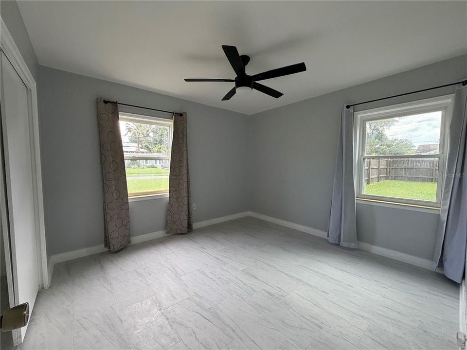 For Rent: $2,295 (3 beds, 1 baths, 1321 Square Feet)