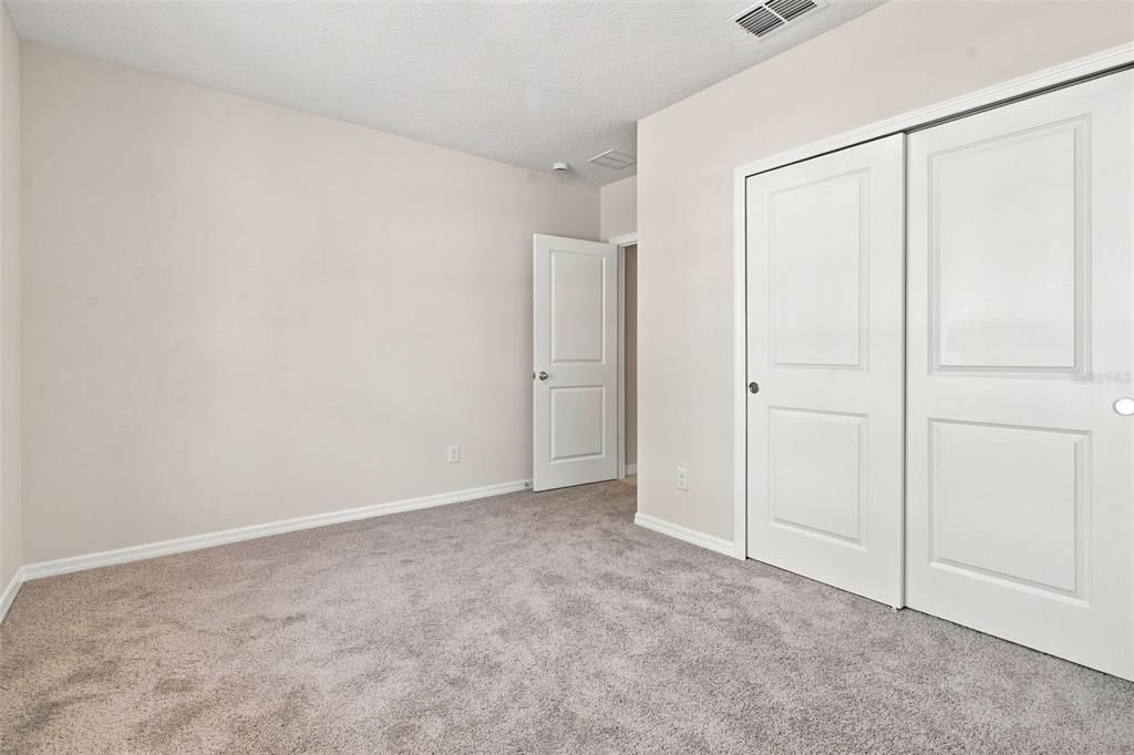For Sale: $389,000 (3 beds, 2 baths, 1870 Square Feet)