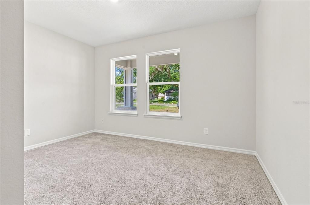 For Sale: $389,000 (3 beds, 2 baths, 1870 Square Feet)